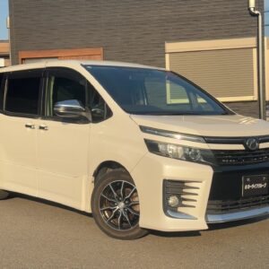 ヴォクシー　ZS