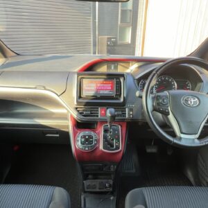 ヴォクシー　ZS