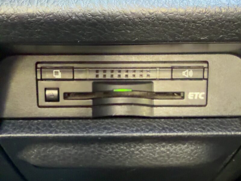 ヴォクシー ZS