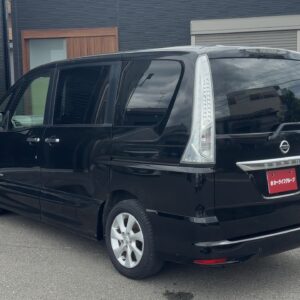 セレナ　ハイウェイスター S-HV エアロモード