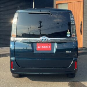ヴォクシー HV V
