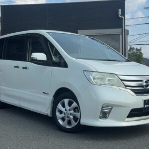 セレナ　ハイウェイスター　S-ハイブリッド　Vセレクション