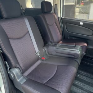 セレナ　ハイウェイスター　S-ハイブリッド　Vセレクション