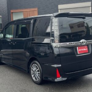 ヴォクシー　ZS