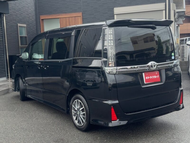 ヴォクシー ZS