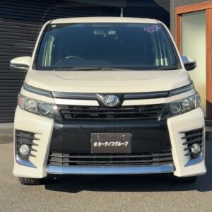 ヴォクシー　ZS