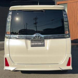 ヴォクシー　ZS