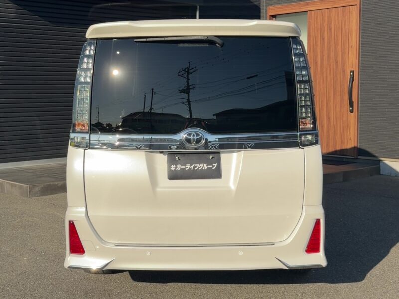 ヴォクシー ZS