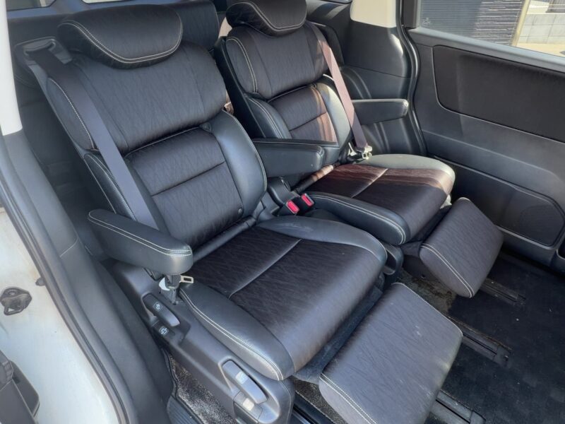 オデッセイ アブソルート【総合評価優良車】