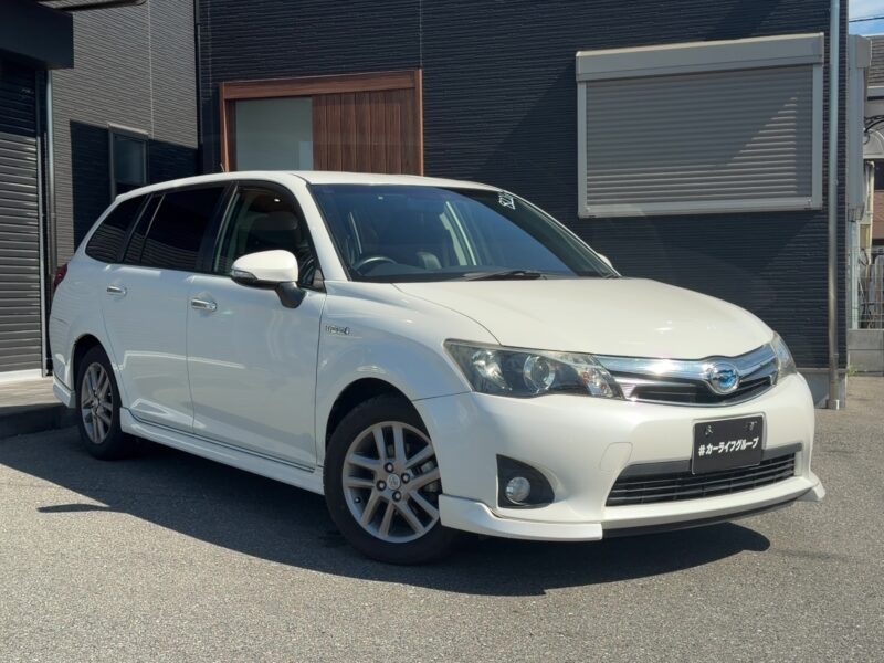トヨタ カローラフィールダー ハイブリッドGエアロツアラーW×B【総合評価優良車】
