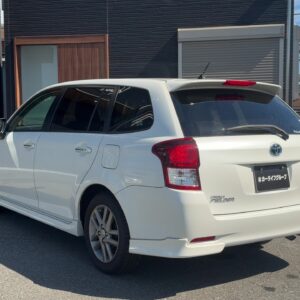 トヨタ カローラフィールダー ハイブリッドGエアロツアラーW×B【総合評価優良車】