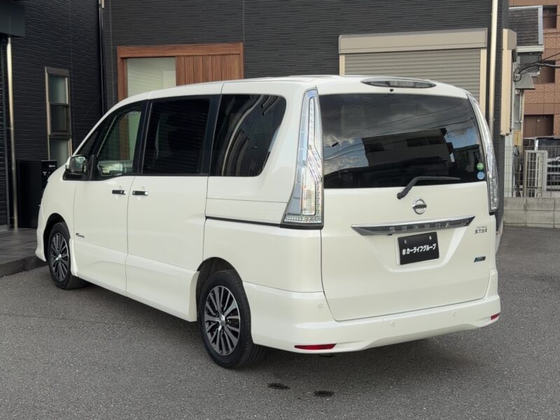 セレナ ハイウェイスター S-HYBRID アドバンスドセーフティパッケージ