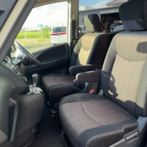 セレナ ハイウェイスター S-HYBRID アドバンスドセーフティパッケージ