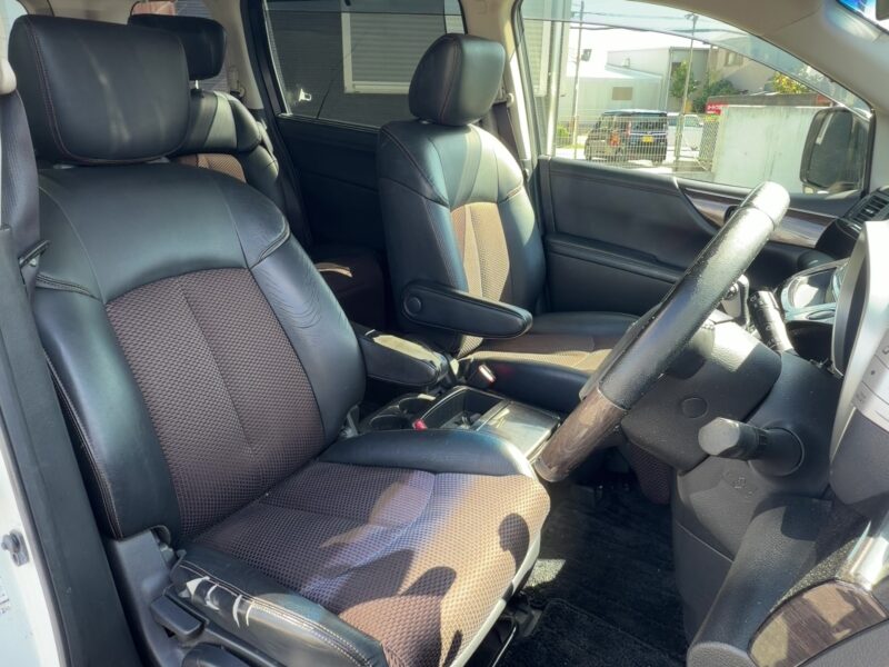 エルグランド エルグランド 250ハイウェイスター アーバンクロム【総合評価優良車】