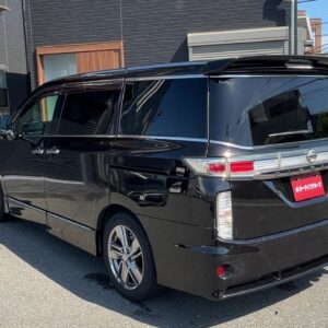 エルグランド ライダー クロクロスシート ~8人乗りタイプ~【総合評価優良車】