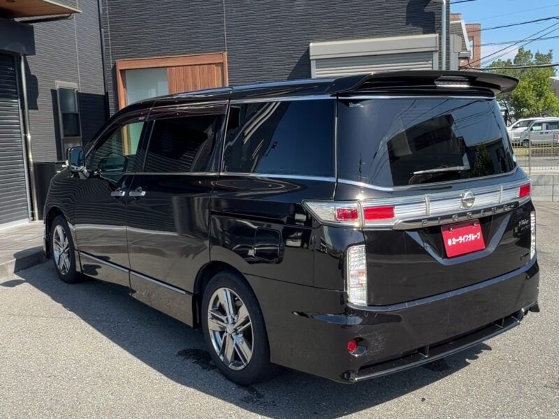 エルグランド ライダー クロクロスシート ~8人乗りタイプ~【総合評価優良車】