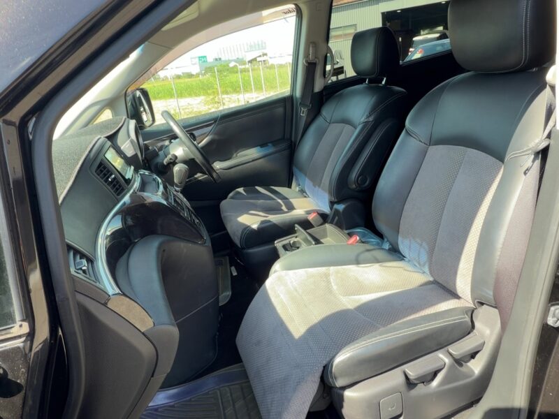 エルグランド ライダー クロクロスシート ~8人乗りタイプ~【総合評価優良車】