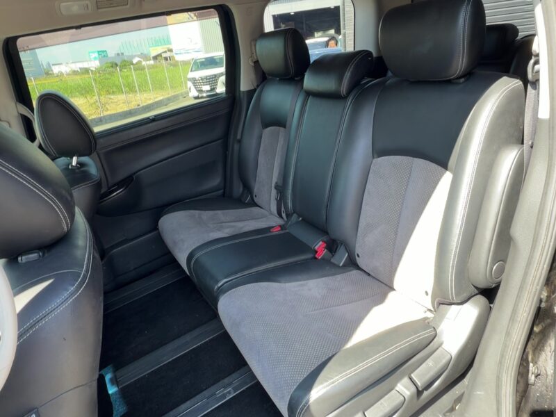 エルグランド ライダー クロクロスシート ~8人乗りタイプ~【総合評価優良車】