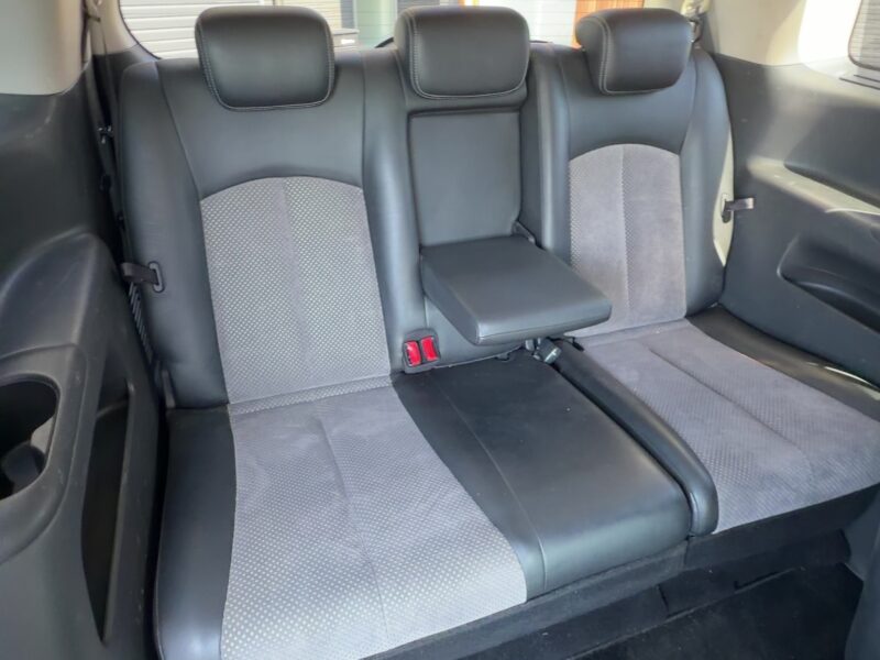 エルグランド ライダー クロクロスシート ~8人乗りタイプ~【総合評価優良車】